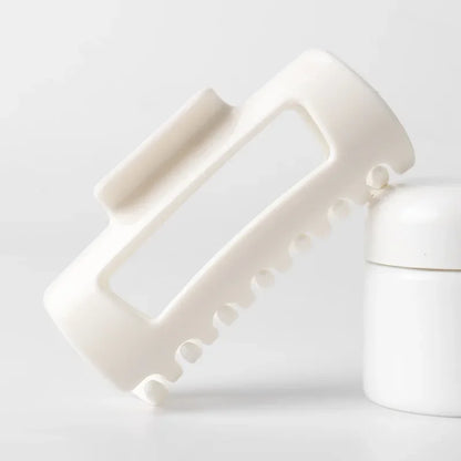 Flexible Silicone Claw Clip – Soft, Non-Slip Hold for All Hair Types