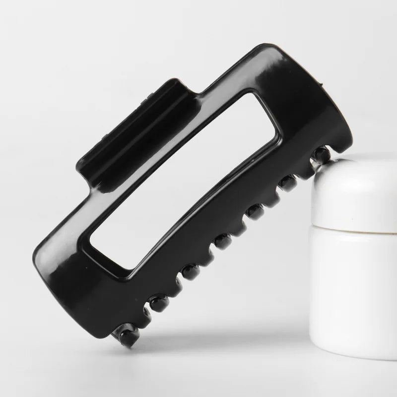 Flexible Silicone Claw Clip – Soft, Non-Slip Hold for All Hair Types