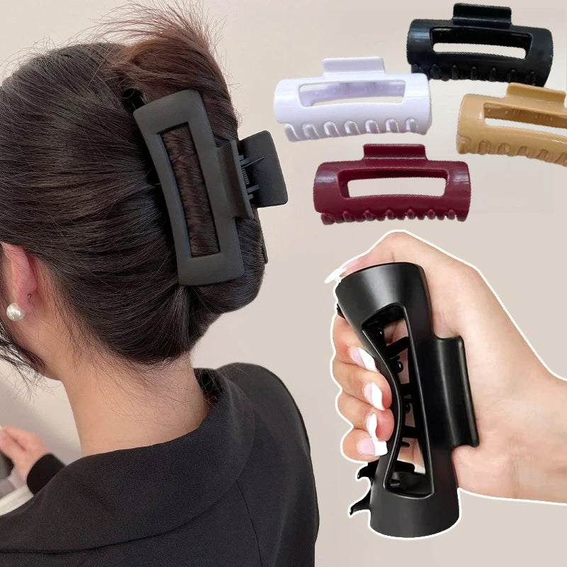 Flexible Silicone Claw Clip – Soft, Non-Slip Hold for All Hair Types